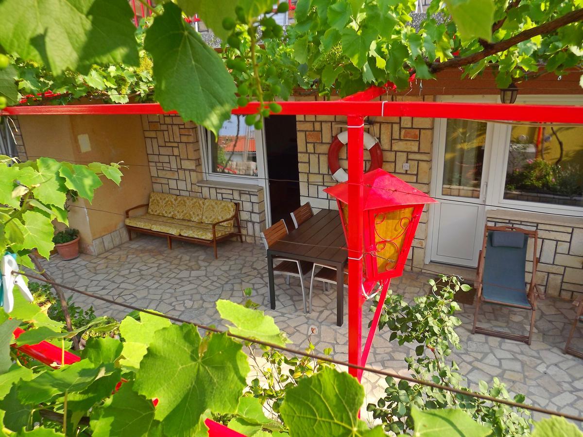 Apartments Maricic 200 Meters From The Beach Novi Vinodolski Eksteriør billede